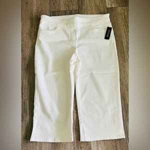 BRIGGS, pantalón corto para mujer, Talla 18, Color blanco.